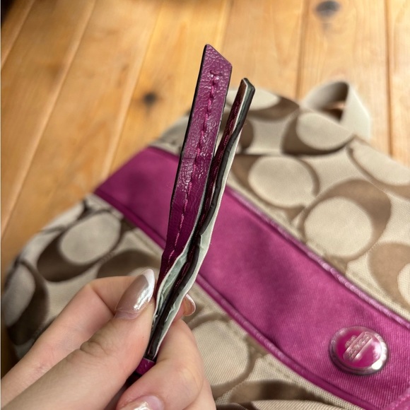 Coach F21905 Signature Pink Stripe Crossbody Bag - Picture 6 of 10